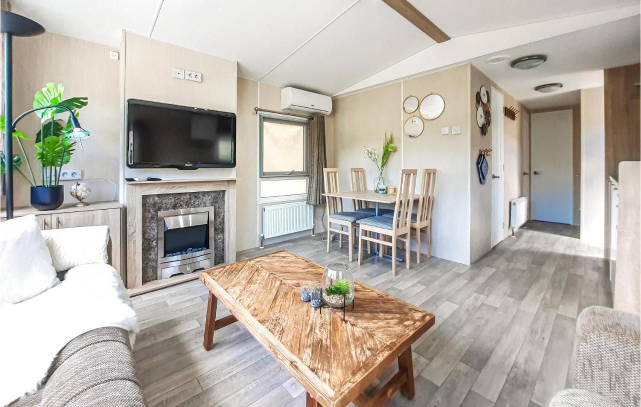 3 Bedroom Beautiful Home In Heinkenszand Exterior foto