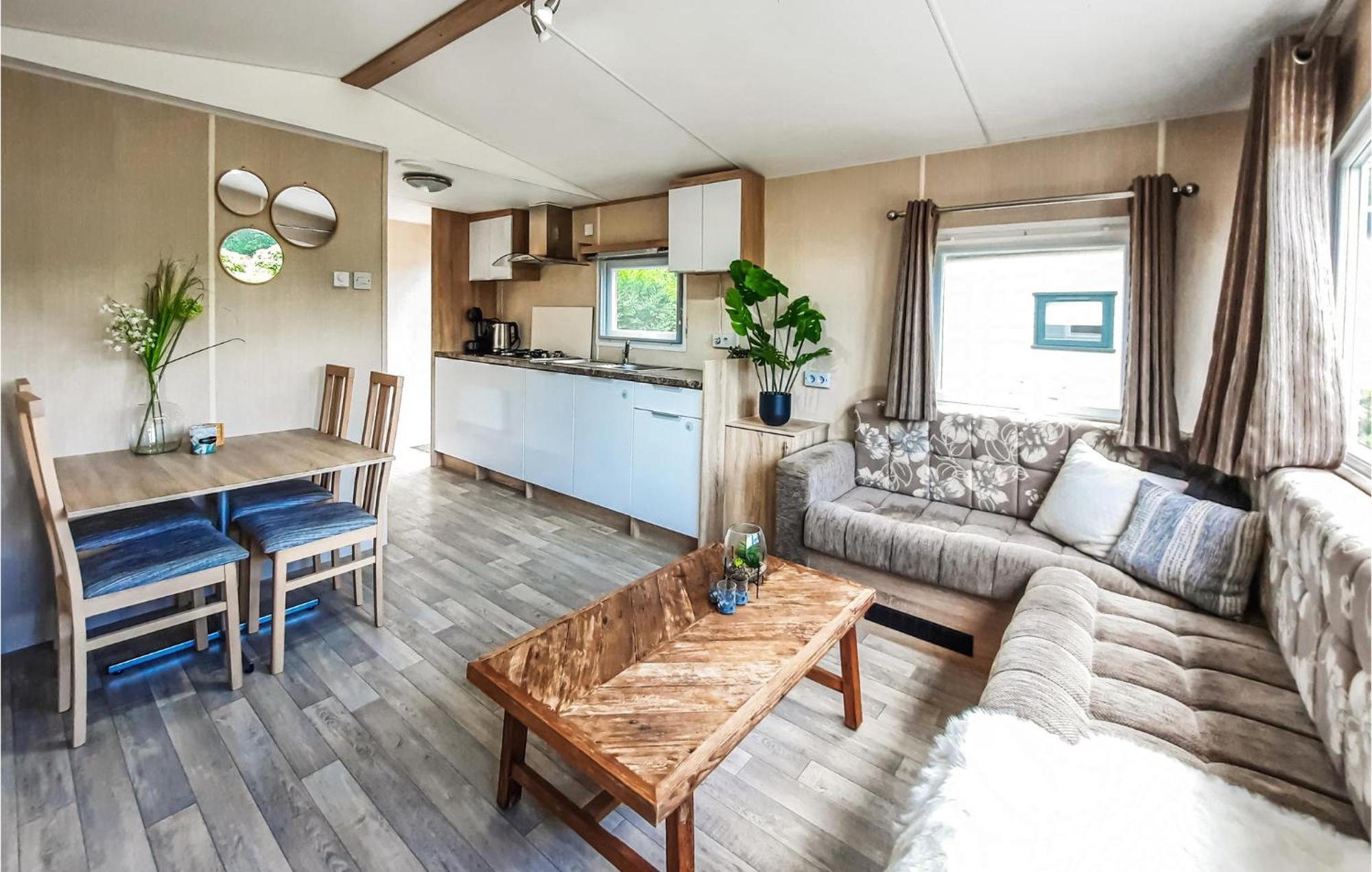 3 Bedroom Beautiful Home In Heinkenszand Exterior foto